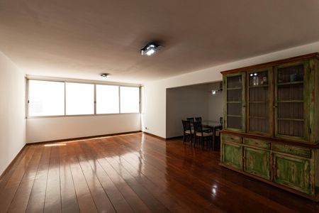 Sala de apartamento para alugar com 2 quartos, 130m² em Perdizes, São Paulo