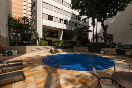 Apartamento para alugar com 130m², 2 quartos e 2 vagas Apartamento para alugar com 130m², 2 quartos e 2 vagasPiscina