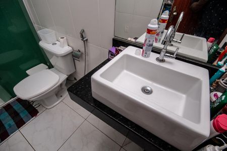 Casa à venda com 90m², 2 quartos e 1 vagaBanheiro 1