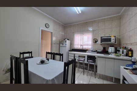 Casa à venda com 198m², 3 quartos e 3 vagasCozinha