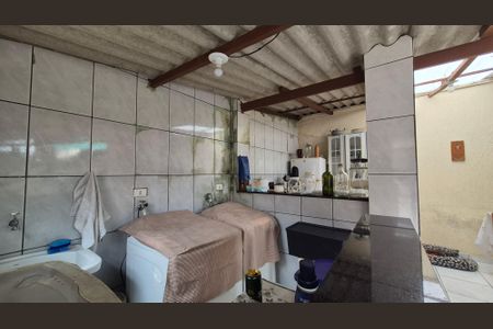 Casa à venda com 198m², 3 quartos e 3 vagasLavanderia