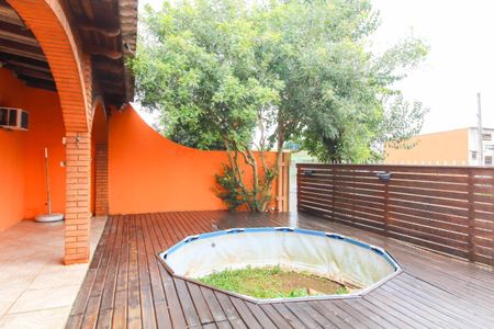 Casa à venda com 120m², 4 quartos e 2 vagas Casa à venda com 120m², 4 quartos e 2 vagasÁrea externa