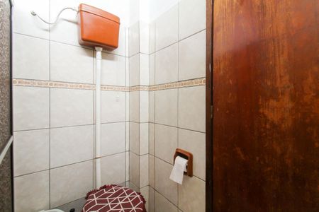 Casa à venda com 120m², 4 quartos e 2 vagas Casa à venda com 120m², 4 quartos e 2 vagasBanheiro