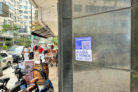 Apartamento à venda com 140m², 3 quartos e sem vaga Apartamento à venda com 140m², 3 quartos e sem vagaPlaca