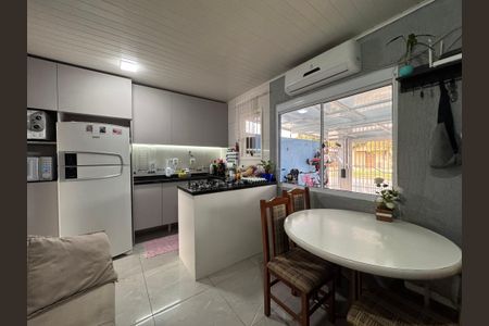 Casa à venda com 44m², 2 quartos e 2 vagasCozinha