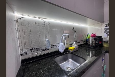 Casa à venda com 44m², 2 quartos e 2 vagasCozinha
