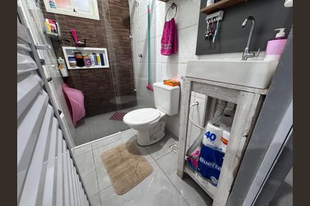 Casa à venda com 44m², 2 quartos e 2 vagasBanheiro