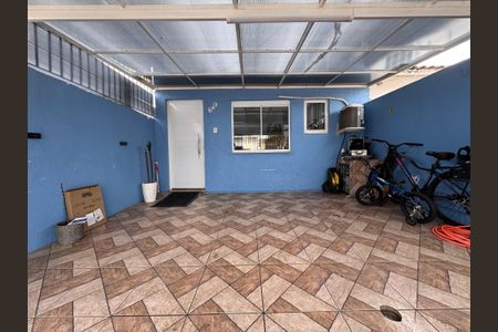 Casa à venda com 44m², 2 quartos e 2 vagasGaragem