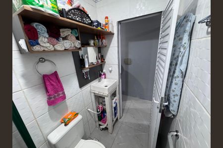 Casa à venda com 44m², 2 quartos e 2 vagasBanheiro