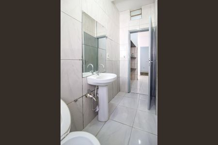 Studio para alugar com 30m², 1 quarto e sem vaga Studio para alugar com 30m², 1 quarto e sem vagaBanheiro