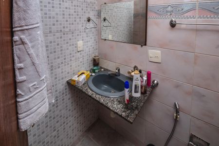 Apartamento à venda com 78m², 2 quartos e sem vagaBanheiro da Suíte