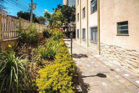 Apartamento à venda com 78m², 2 quartos e sem vagaÁrea comum