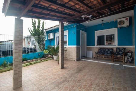 Casa à venda com 100m², 3 quartos e 2 vagasFachada