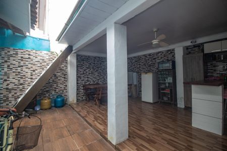 Casa à venda com 100m², 3 quartos e 2 vagasÁrea comum - Churrasqueira