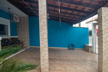 Casa à venda com 100m², 3 quartos e 2 vagasGaragem