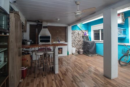 Casa à venda com 100m², 3 quartos e 2 vagasÁrea comum - Churrasqueira