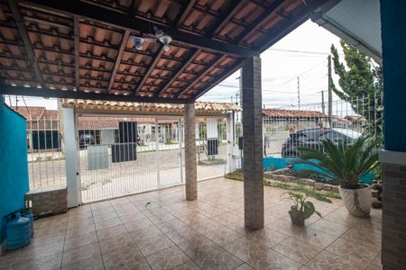 Casa à venda com 100m², 3 quartos e 2 vagasGaragem