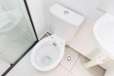 Banheiro Social de apartamento para alugar com 2 quartos, 42m² em Parque dos Ipes, São José dos Campos