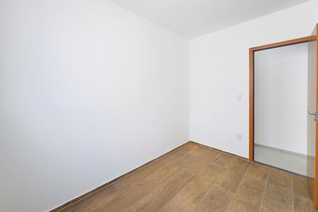 Quarto de apartamento para alugar com 2 quartos, 42m² em Parque dos Ipes, São José dos Campos