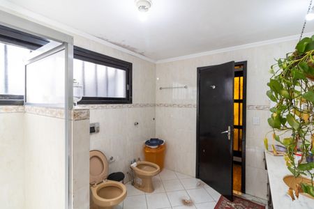 Casa à venda com 310m², 3 quartos e 4 vagas Casa à venda com 310m², 3 quartos e 4 vagasBanheiro