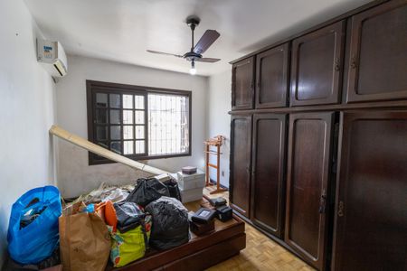 Casa à venda com 310m², 3 quartos e 4 vagas Casa à venda com 310m², 3 quartos e 4 vagasQuarto 2