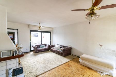 Casa à venda com 310m², 3 quartos e 4 vagas Casa à venda com 310m², 3 quartos e 4 vagasSala