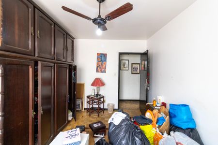 Casa à venda com 310m², 3 quartos e 4 vagas Casa à venda com 310m², 3 quartos e 4 vagasQuarto 2