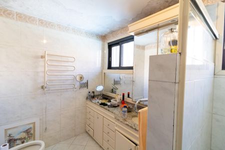 Casa à venda com 310m², 3 quartos e 4 vagas Casa à venda com 310m², 3 quartos e 4 vagasBanheiro da Suíte