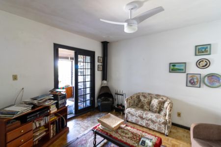 Casa à venda com 310m², 3 quartos e 4 vagas Casa à venda com 310m², 3 quartos e 4 vagasSala 2