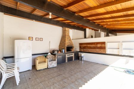 Casa à venda com 310m², 3 quartos e 4 vagas Casa à venda com 310m², 3 quartos e 4 vagasChurrasqueira