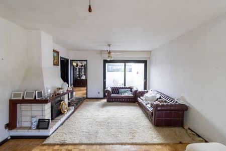 Casa à venda com 310m², 3 quartos e 4 vagas Casa à venda com 310m², 3 quartos e 4 vagasSala