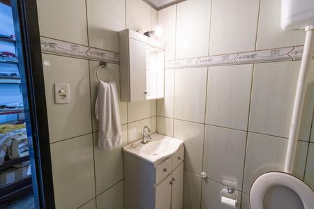 Casa à venda com 310m², 3 quartos e 4 vagas Casa à venda com 310m², 3 quartos e 4 vagasBanheiro de serviço