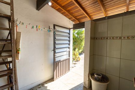 Casa à venda com 310m², 3 quartos e 4 vagas Casa à venda com 310m², 3 quartos e 4 vagasLavanderia