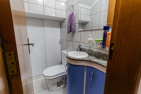 Casa à venda com 128m², 2 quartos e 2 vagasBanheiro