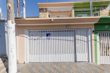 Casa à venda com 128m², 2 quartos e 2 vagasFachada