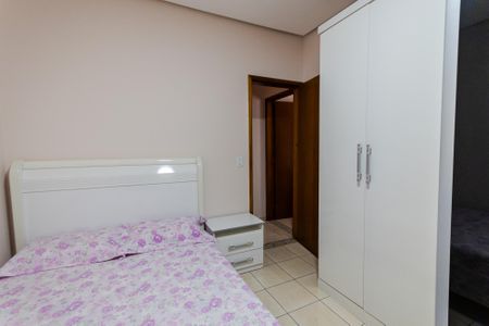 Casa à venda com 128m², 2 quartos e 2 vagasQuarto 2