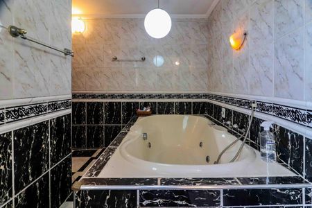 Casa à venda com 140m², 3 quartos e 2 vagas Casa à venda com 140m², 3 quartos e 2 vagasQuarto 3 Suíte - Banheiro