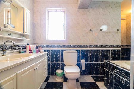 Casa à venda com 140m², 3 quartos e 2 vagas Casa à venda com 140m², 3 quartos e 2 vagasQuarto 3 Suíte - Banheiro