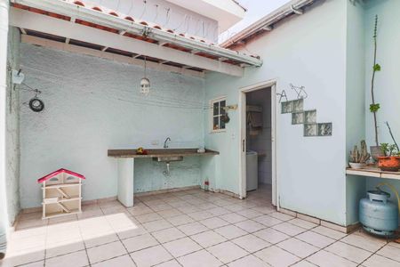 Casa à venda com 140m², 3 quartos e 2 vagas Casa à venda com 140m², 3 quartos e 2 vagasÁrea de Serviço