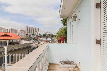 Casa à venda com 140m², 3 quartos e 2 vagas Casa à venda com 140m², 3 quartos e 2 vagasQuarto 3 Suíte - Varanda