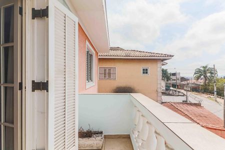 Casa à venda com 140m², 3 quartos e 2 vagas Casa à venda com 140m², 3 quartos e 2 vagasQuarto 3 Suíte - Varanda