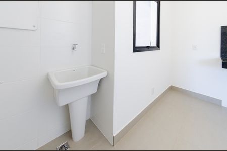 Apartamento à venda com 80m², 3 quartos e 3 vagas Apartamento à venda com 80m², 3 quartos e 3 vagasÁrea de serviço