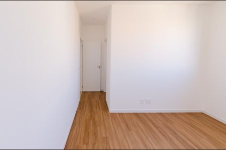 Apartamento à venda com 80m², 3 quartos e 3 vagas Apartamento à venda com 80m², 3 quartos e 3 vagasSuíte 2