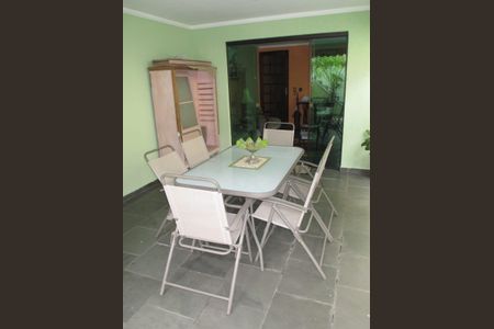 Casa à venda com 220m², 4 quartos e 3 vagasÁrea Externa