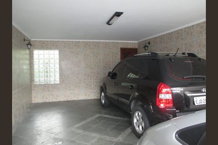 Casa à venda com 220m², 4 quartos e 3 vagasGaragem