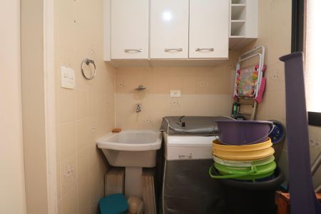 Apartamento para alugar com 75m², 3 quartos e 1 vagaÁrea de Serviço