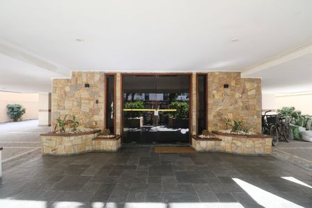 Apartamento para alugar com 75m², 3 quartos e 1 vagaFachada