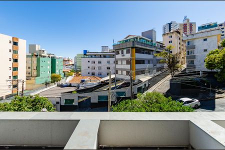 Vista de apartamento à venda com 2 quartos, 61m² em Grajaú, Belo Horizonte
