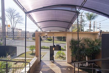 Fachada de apartamento para alugar com 2 quartos, 50m² em Novo Mundo, Curitiba