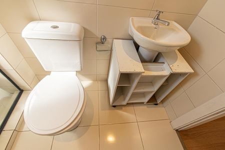 Apartamento para alugar com 50m², 2 quartos e sem vaga Apartamento para alugar com 50m², 2 quartos e sem vagaBanheiro Social